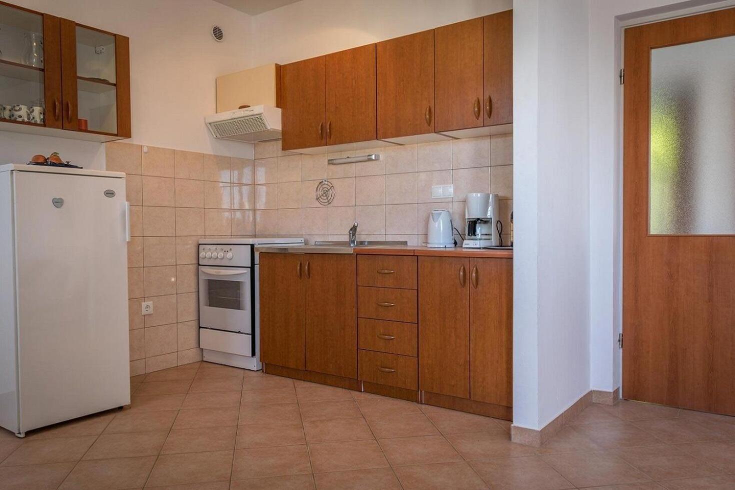 Apartments Brane - 100M From The Beach Trogir Exterior foto