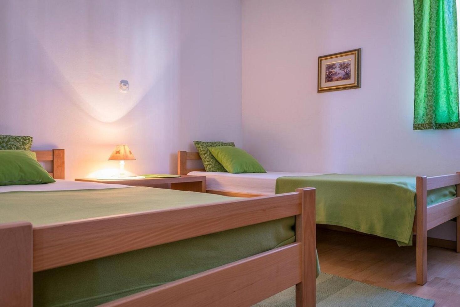 Apartments Brane - 100M From The Beach Trogir Exterior foto