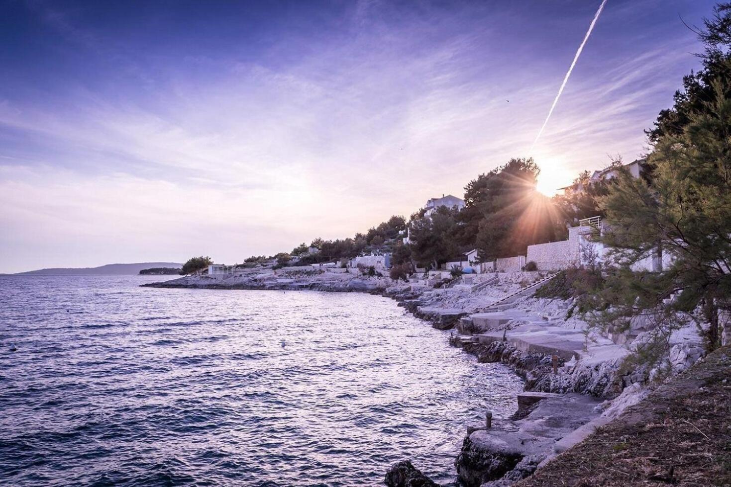 Apartments Brane - 100M From The Beach Trogir Exterior foto